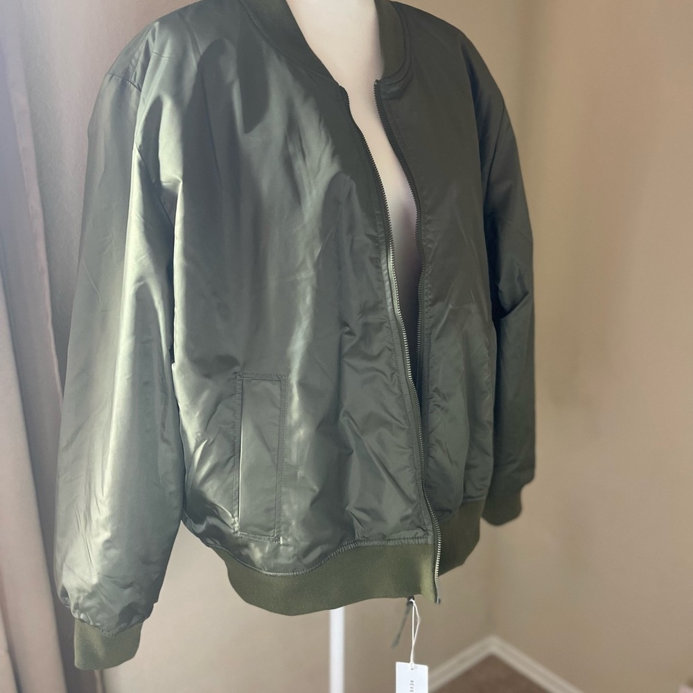 Reversible Colorblock Bomber Jacket - Picture 3 of 16